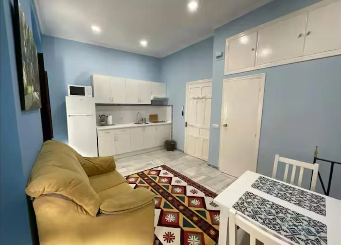 Estudio Con Encanto En El Corazon De Triana Seville 0*,  Spain